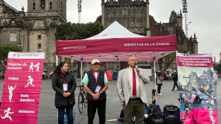 Inaugura Autoridad de Centro Histórico pista de atletismo en el Zócalo Capitalino